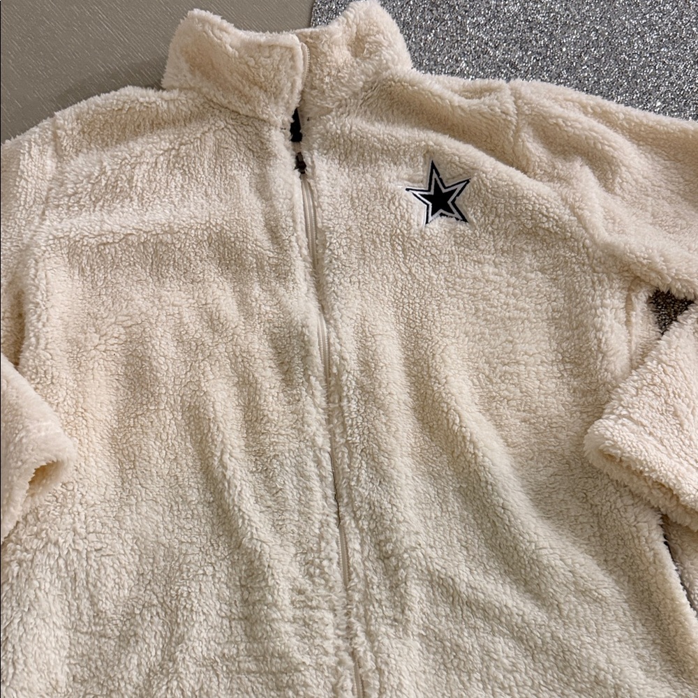 NFL Juniors Cream Sherpa Dallas cowboys Jacket XL 15-17